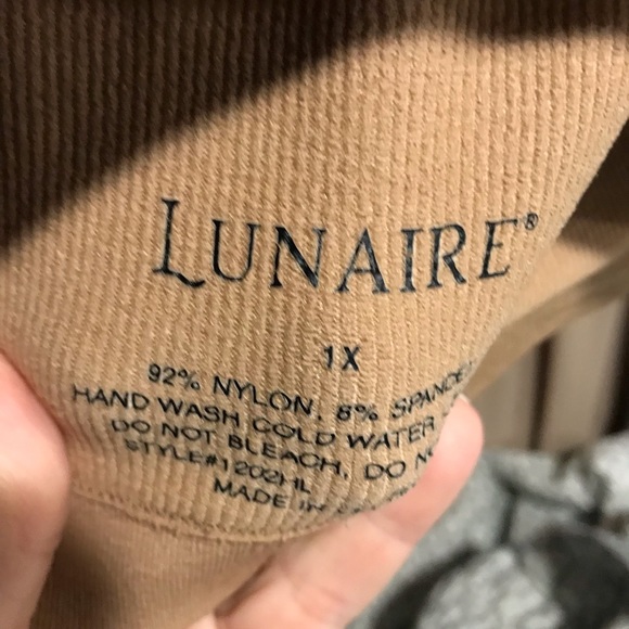 Bra Spandex like new - Picture 3 of 3